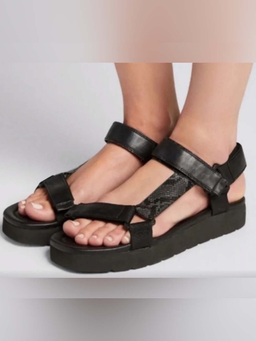 Vince Carver Sport Sandals black platform size 9.5 leather